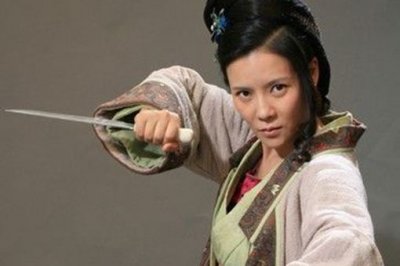 ​孙二娘喜欢武松吗，孙二娘对武松为什么那么好?