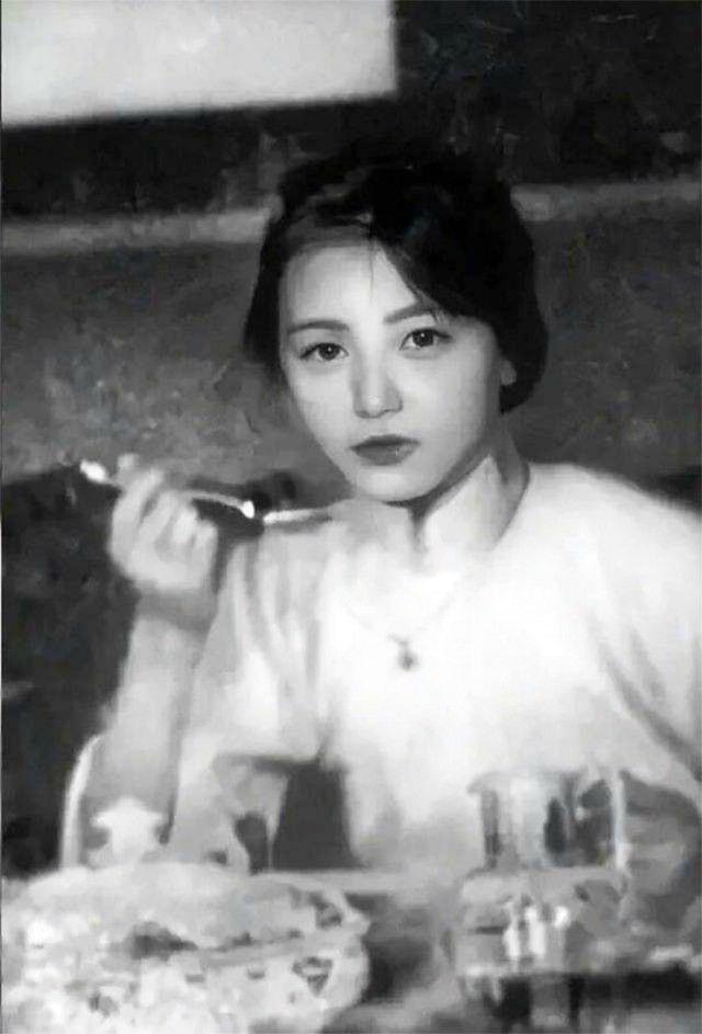 民国公认的四大美女排名(风华绝代的十大美女)(3)