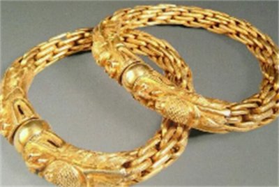 ​慈禧赏赐小县令一对金镯