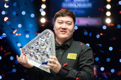 ​强势！颜丙涛逆转希金斯，首夺大师赛冠军，00后小将创造历史