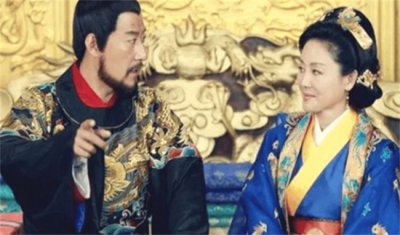 ​历史上朱元璋生性残暴，为何会马皇后却是关怀备至