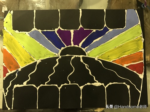 幼教之创意美术课程：沥粉画色彩构成——牙齿大街的新鲜事