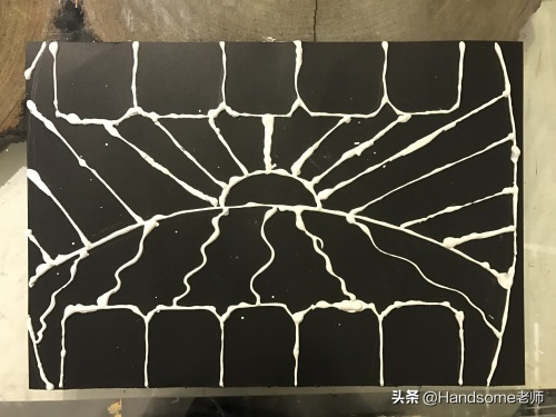 幼教之创意美术课程：沥粉画色彩构成——牙齿大街的新鲜事