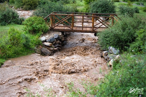 文成公主庙，因其悠久的历史文化，被当地人称为玉树高原洞天福地