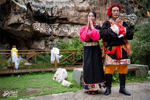 文成公主庙，因其悠久的历史文化，被当地人称为玉树高原洞天福地