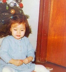 ​李嘉欣忘拉窗帘床前激战，私生活混乱不堪，揭秘港产女神黑历史