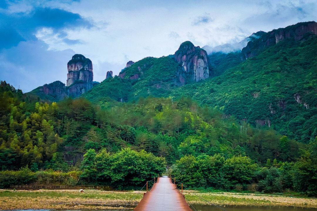 神仙居风景区在浙江哪里(浙江神仙居风景区旅游攻略)