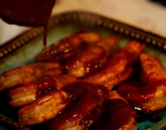 滋味美到心里，教您烹制酸甜可口的红焖大虾