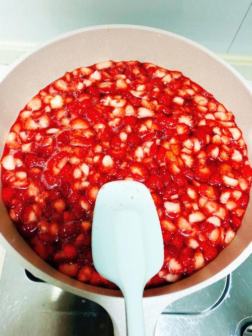 自制草莓酱的小技巧(草莓酱的做法)