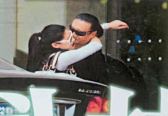 coco跟谢贤分手现在去哪了 被谢贤养了12年用青春换来2000万(23)