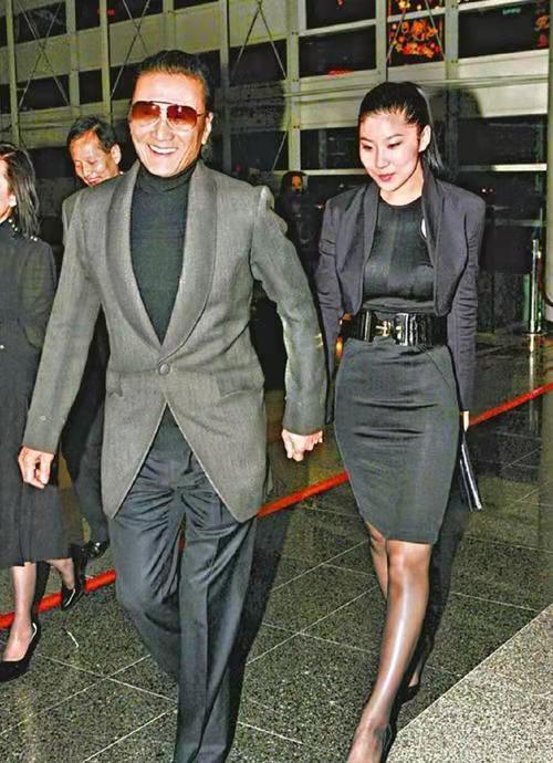 coco跟谢贤分手现在去哪了 被谢贤养了12年用青春换来2000万(24)