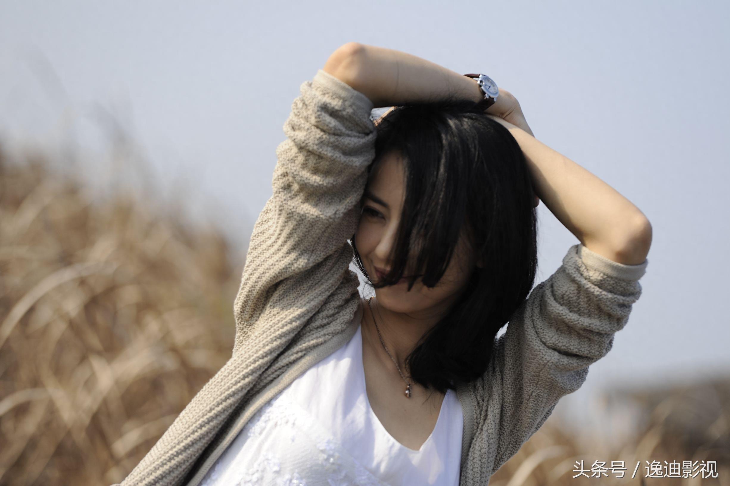 看完电影《搜索》，高圆圆的这些剧照，每一幅都能当做壁纸！