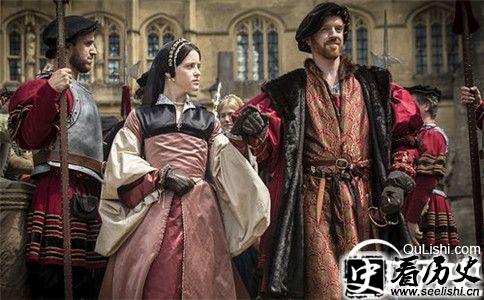 克伦威尔(右)剧照