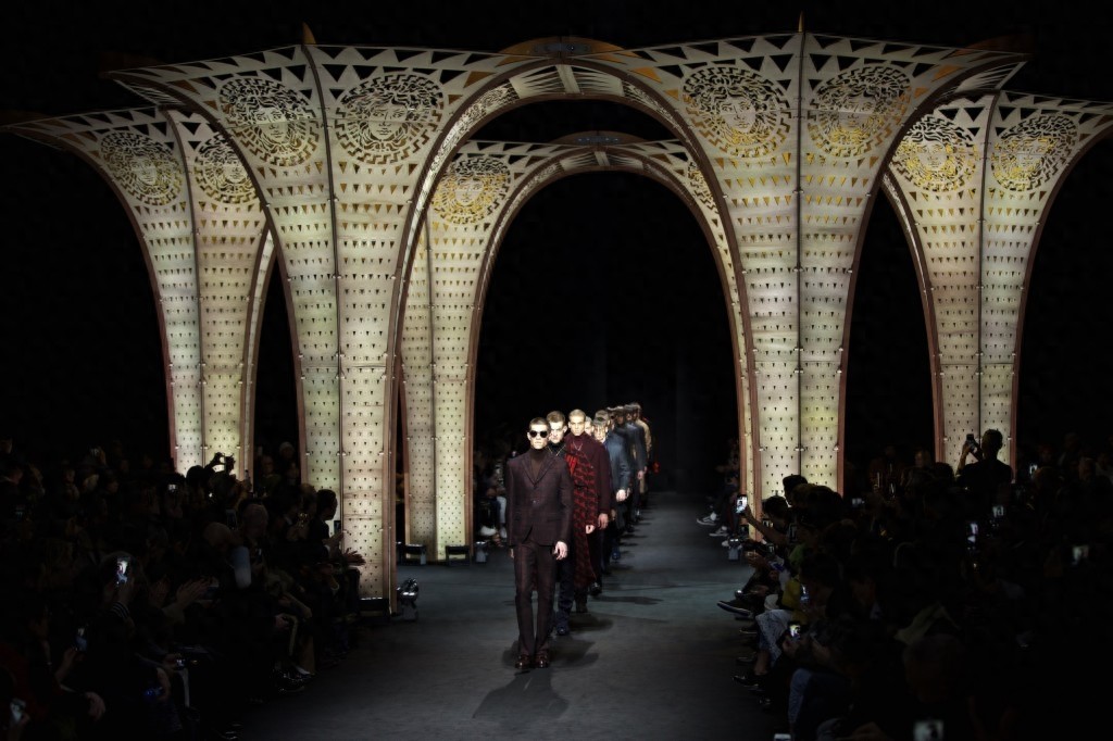 范思哲秋冬男装亮相米兰时装周