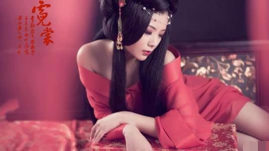 清朝最后一位格格：2004年去世，死前讲了傅仪不敢说的话！