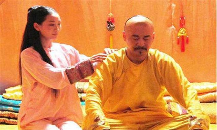 清朝妃子是怎么侍寝皇帝的？这一系列流程下来，妃子不容易